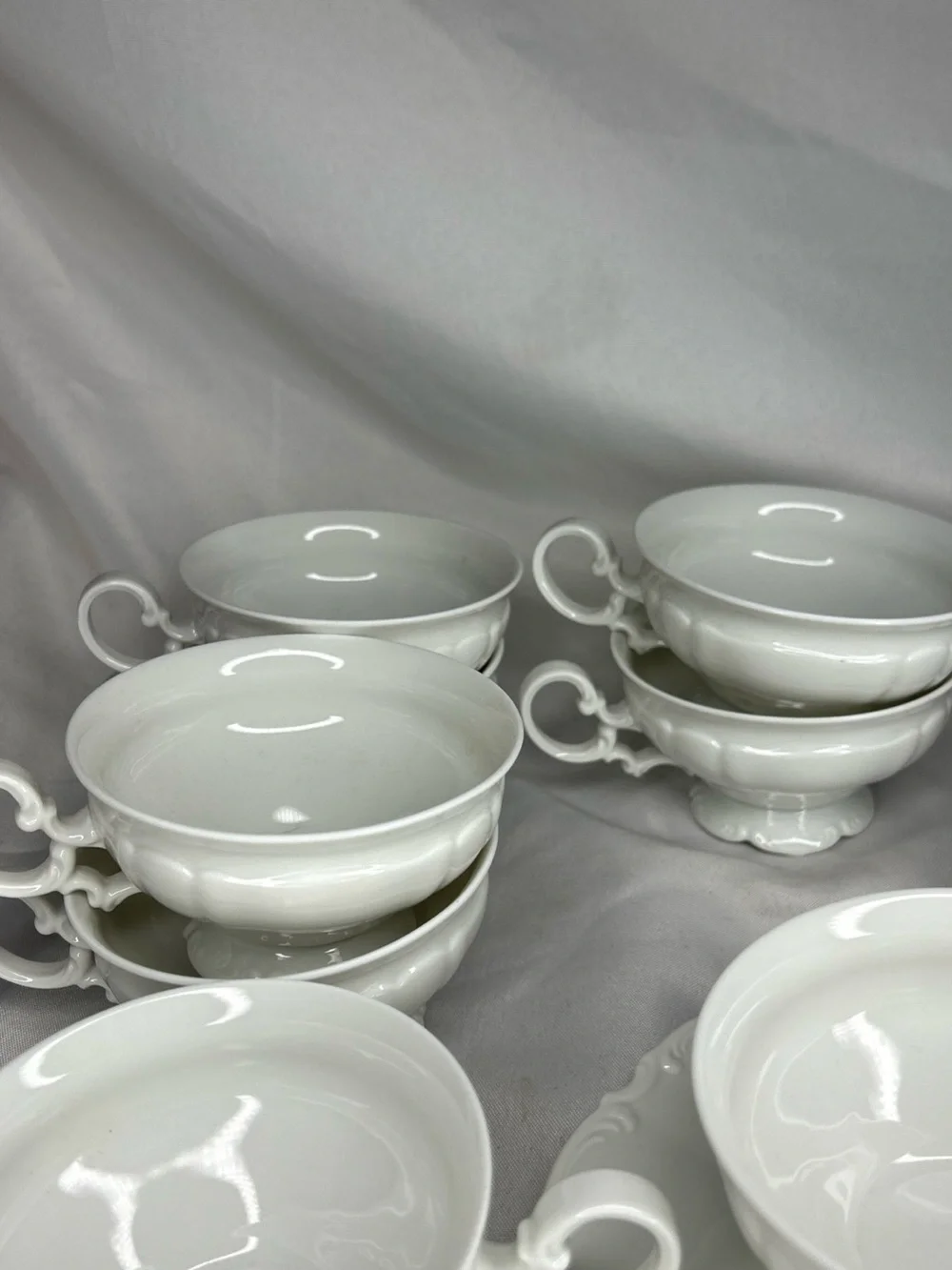 Vintage HUTCHENREUTHER SYLVIA Bavarian GERMANY cup & saucer 8pc. Elegant Dining